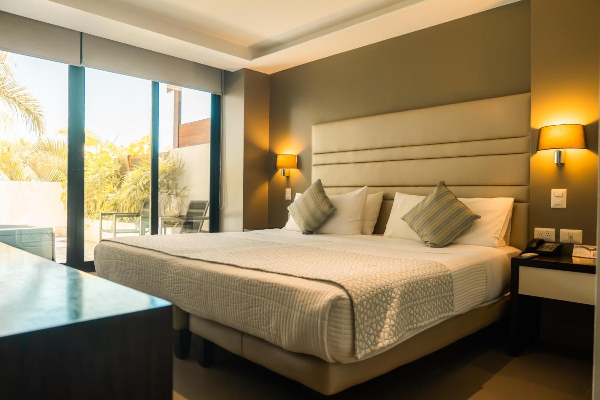 Hotel Poseidon มันตา ภายนอก รูปภาพ
