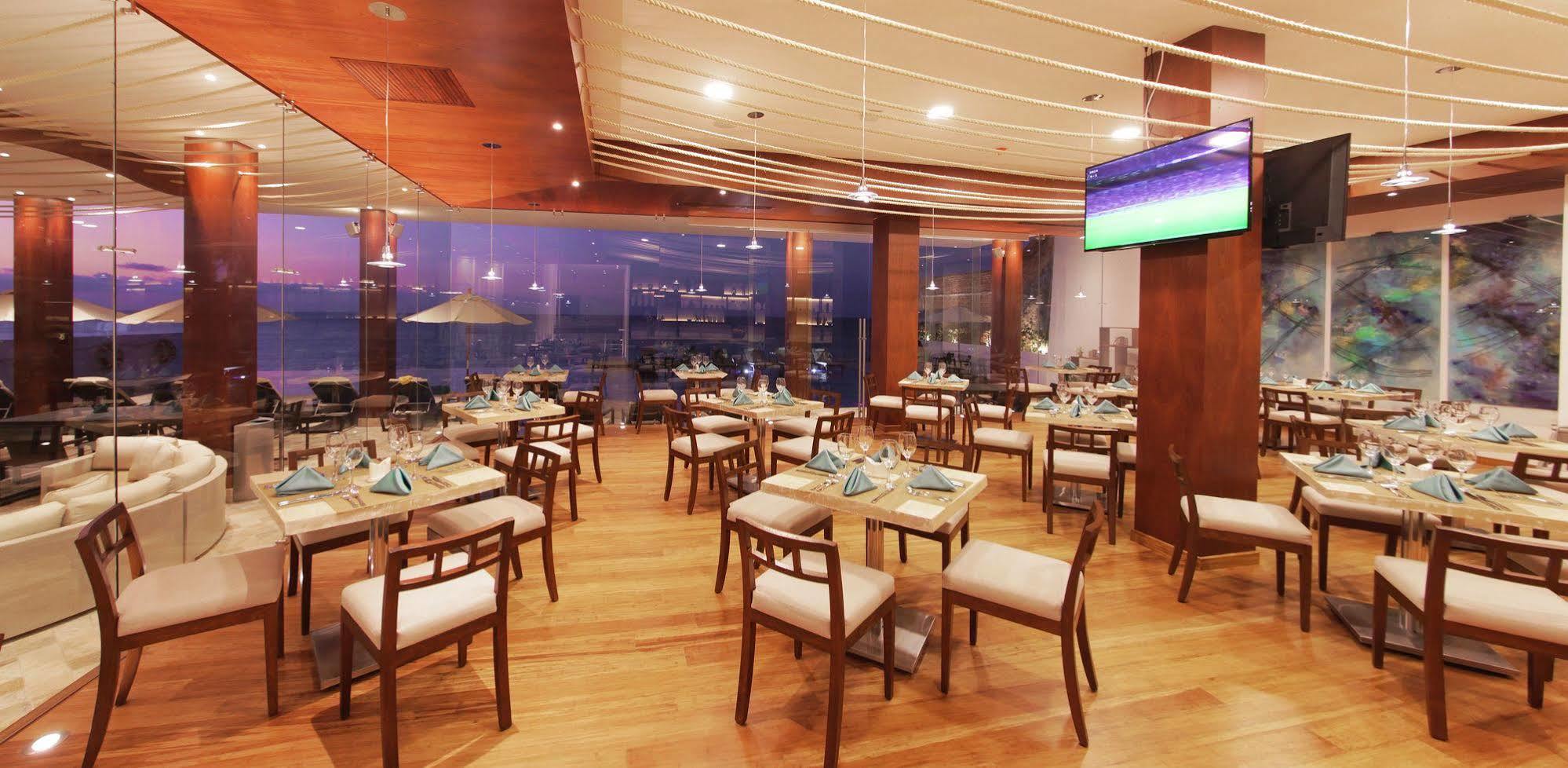 Hotel Poseidon มันตา ภายนอก รูปภาพ