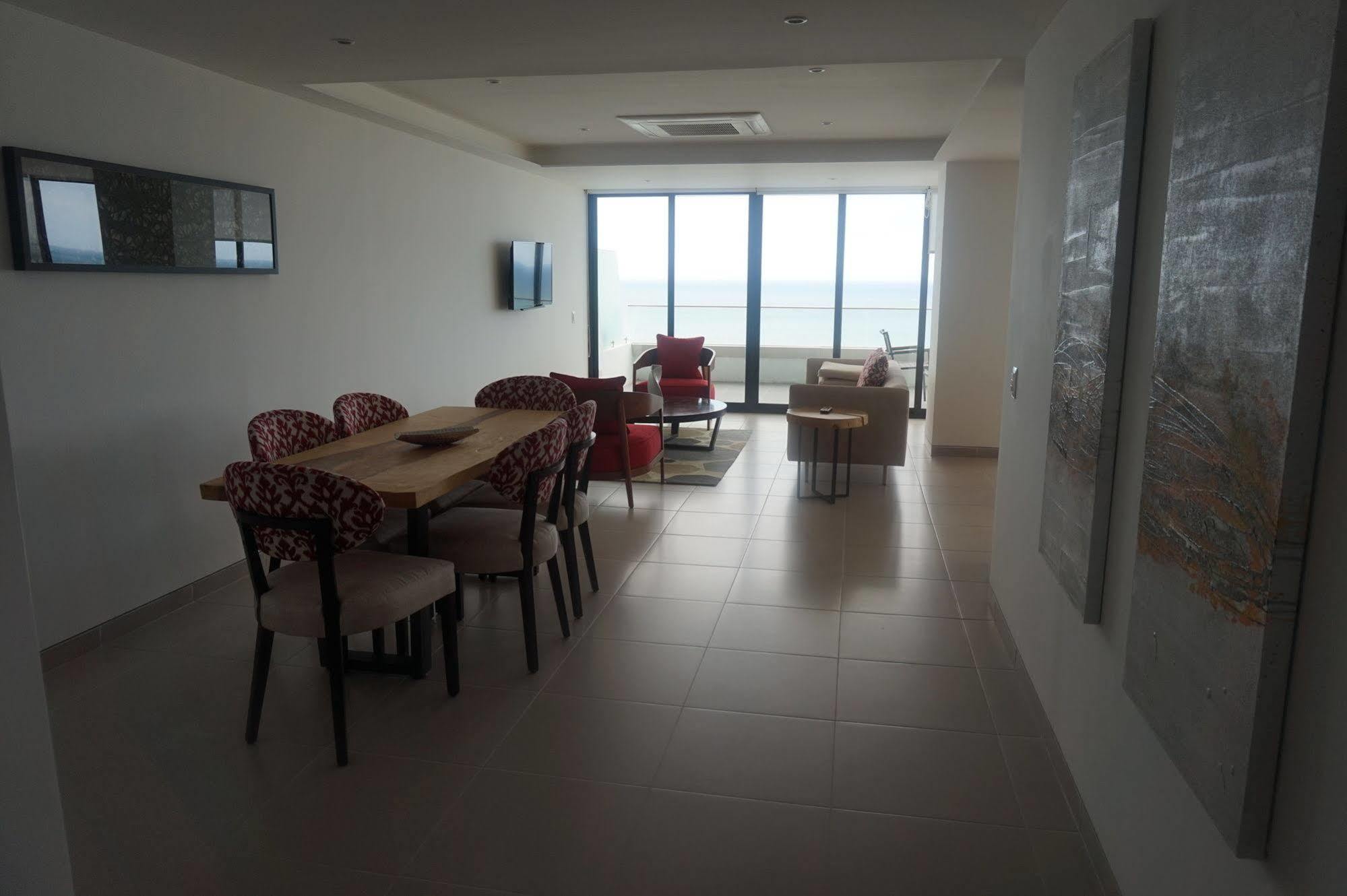 Hotel Poseidon มันตา ภายนอก รูปภาพ