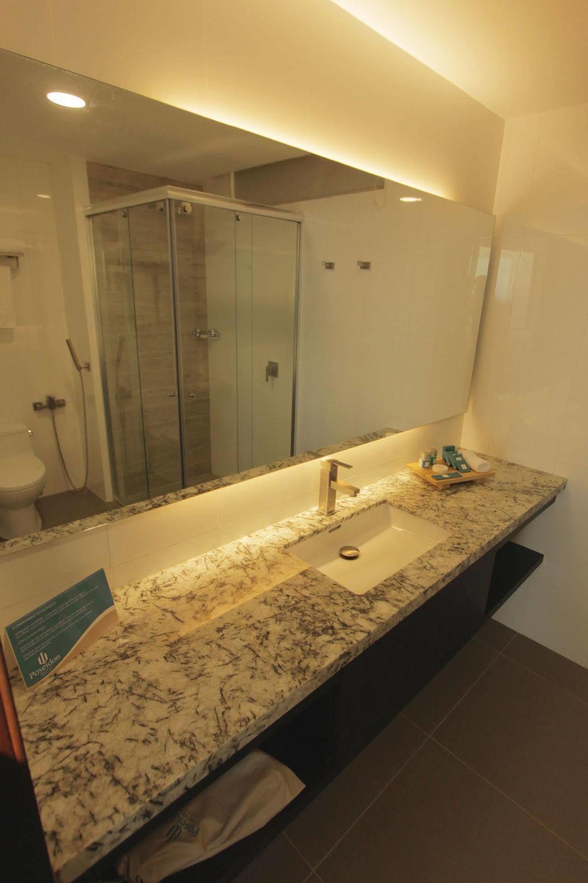Hotel Poseidon มันตา ภายนอก รูปภาพ